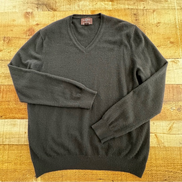 Black Brown 100% Cashmere V-Neck Sweater BLACK XXL - Picture 3 of 7
